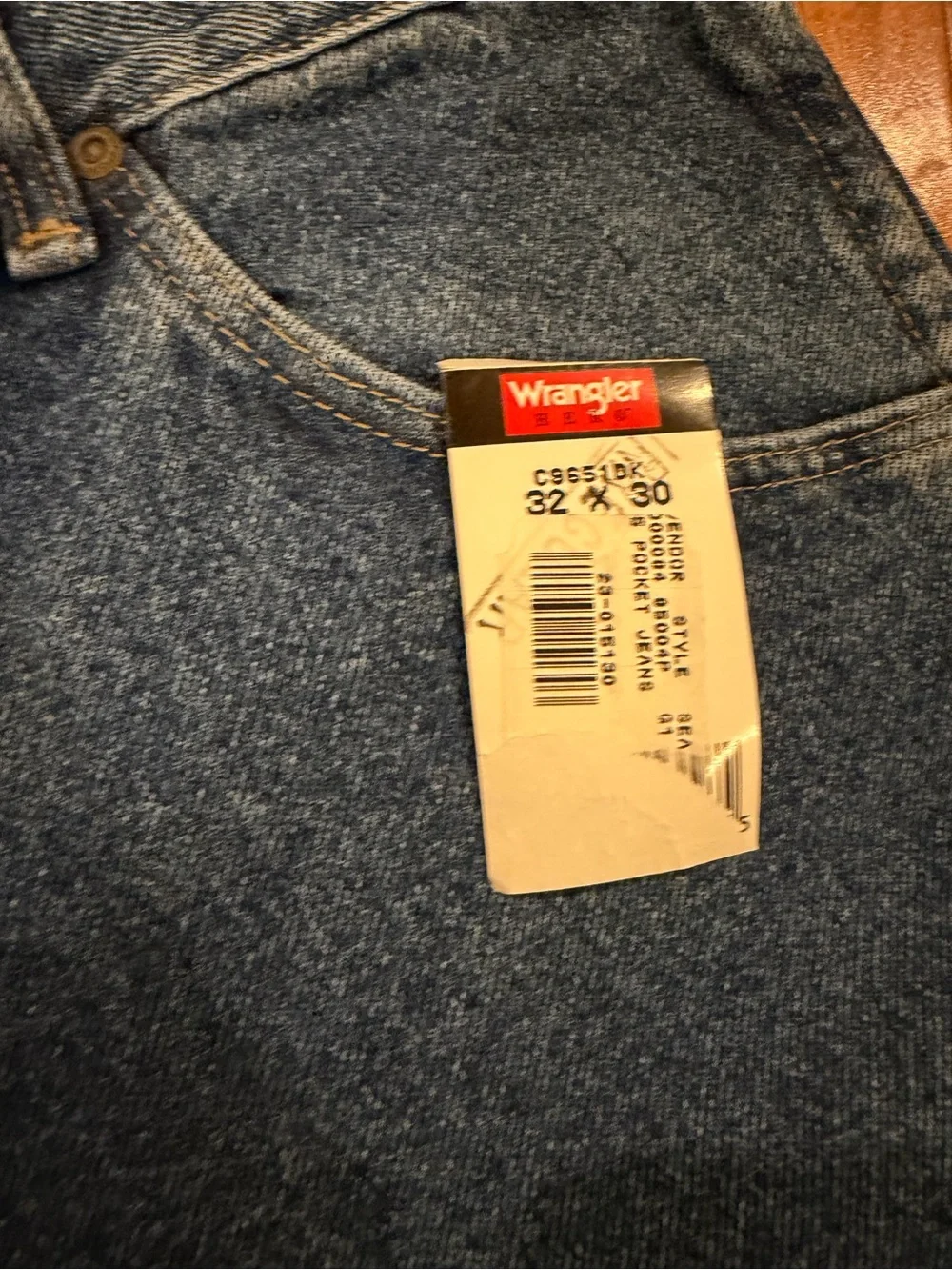 Wrangler Classic Men's Straight-Leg Jeans in Dark Blue